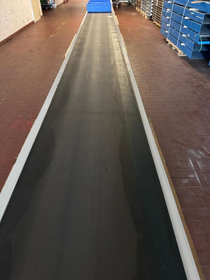 Used 2016 AMI Fördertechnik Gurtbandförderer, Förderband, Gurtband 9,77 m