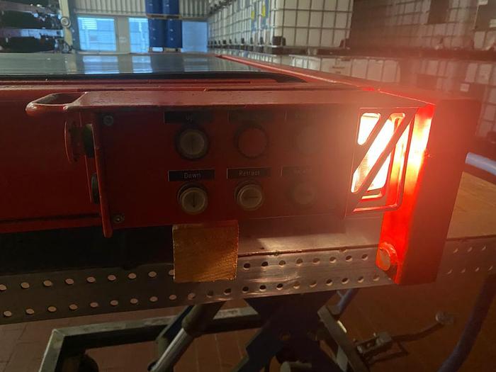 Gebraucht 2000 Caljan Hydraulik Teleskopförderer