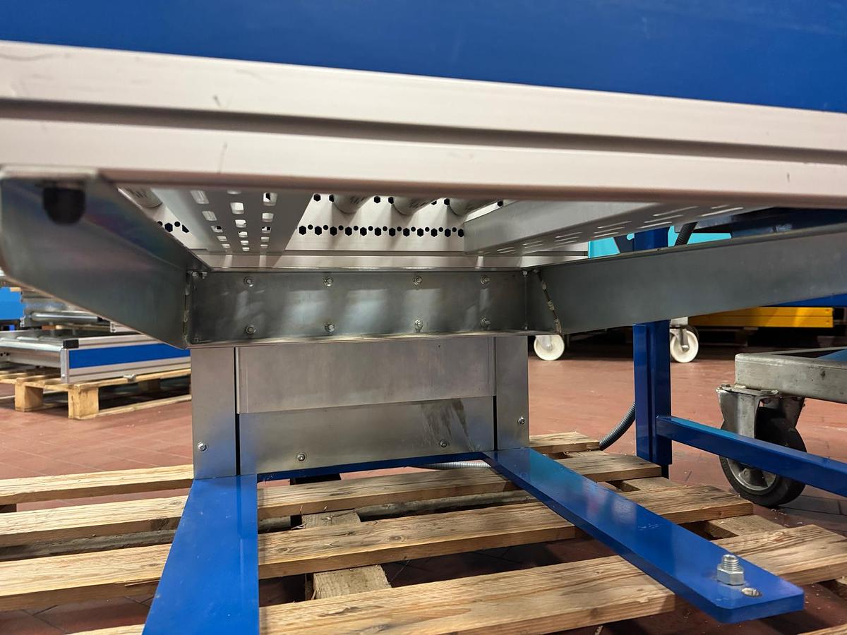 Used 2016 RBS Förderanlagen GmbH pneumatischer Heber inklusive Rollenbahn