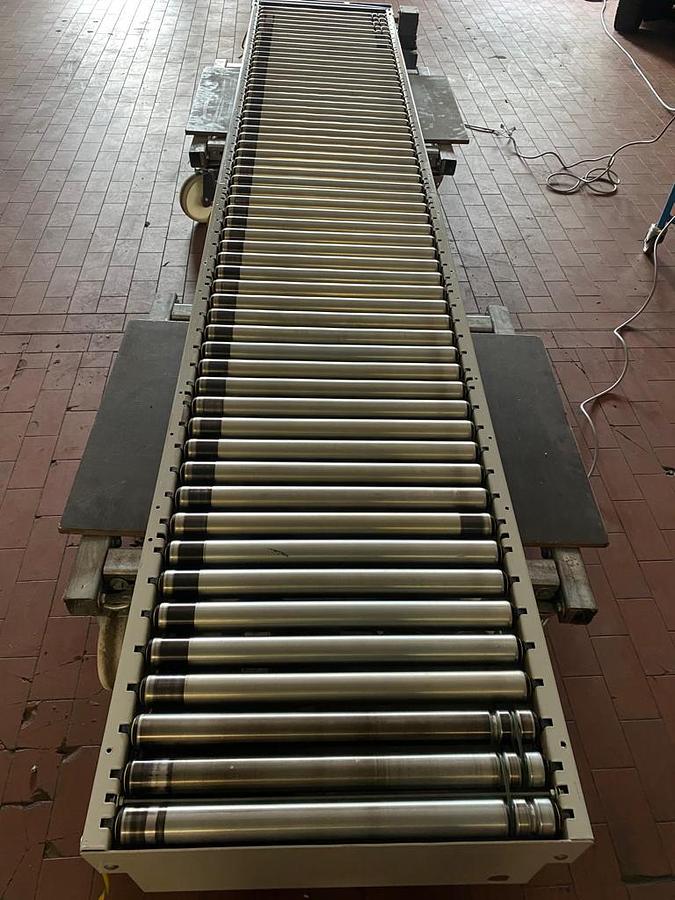 Used AMI Fördertechnik Rollenbahn/Flachriemen - motorisiert