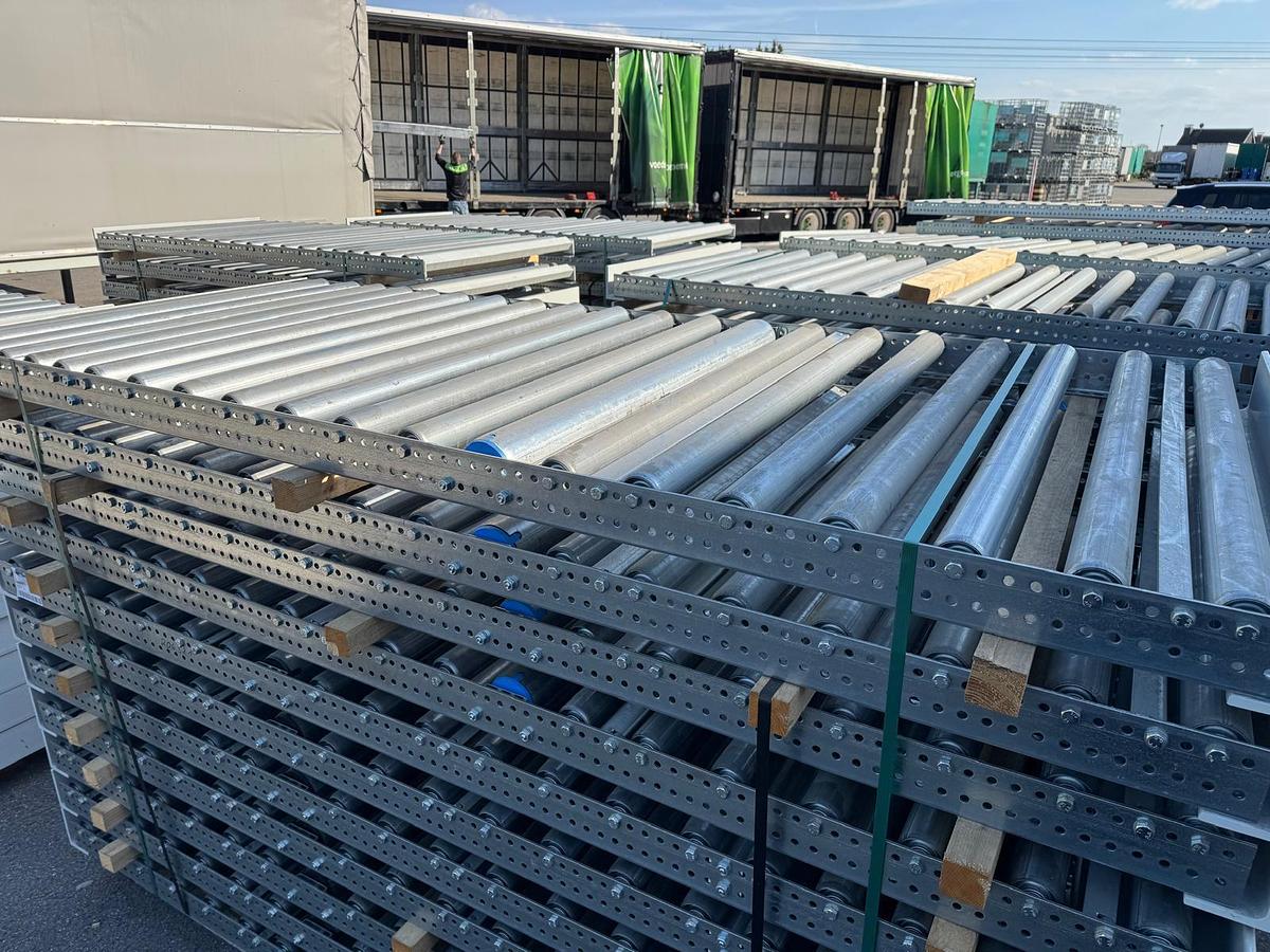 Used 2021 Rack-and-Roll Rollenbahn/Rollen/Förderbahn 2242 Laufmeter