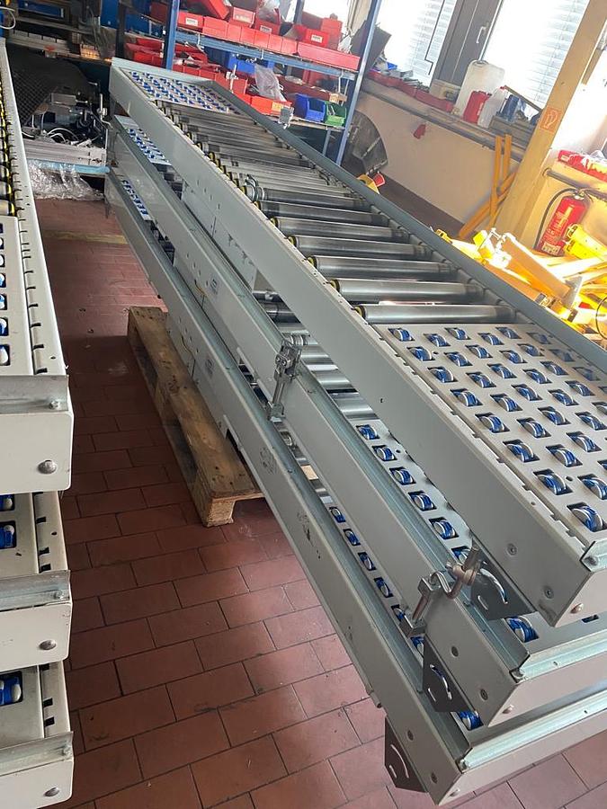 Used Rollenbahn, Arbeitstisch, Fördertechnik mit Antrieb/AMI Fördertechnik