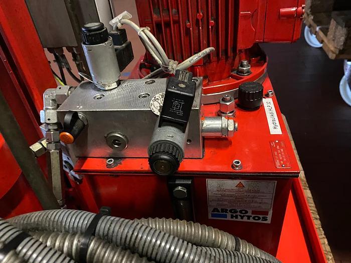 Gebraucht 2010 Büter BB2 1500/3 PL Hebetisch 2620x1350