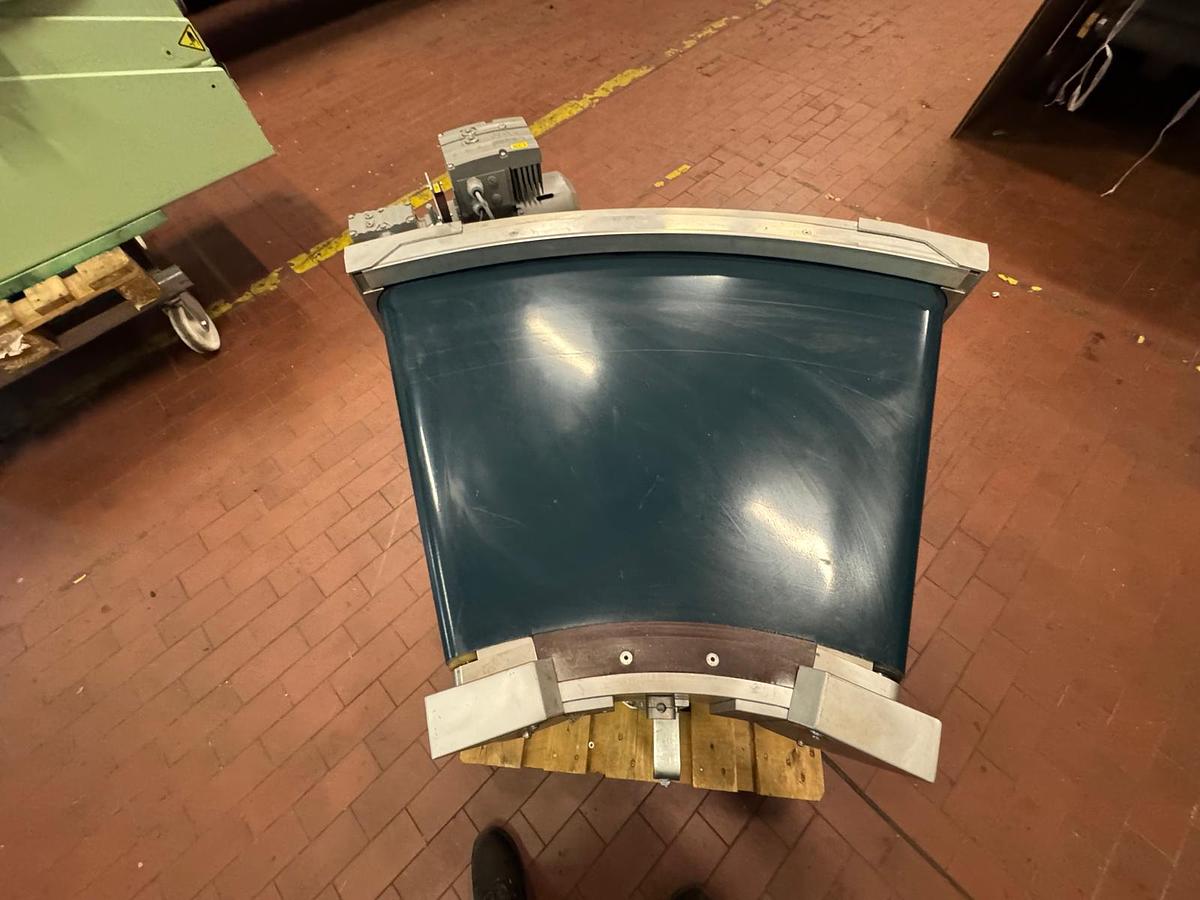 Used 2004 Transnorm Kurvengurtbandförderer 45 Grad mit Antrieb