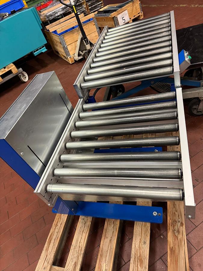 Used 2016 RBS Förderanlagen GmbH pneumatischer Heber inklusive Rollenbahn