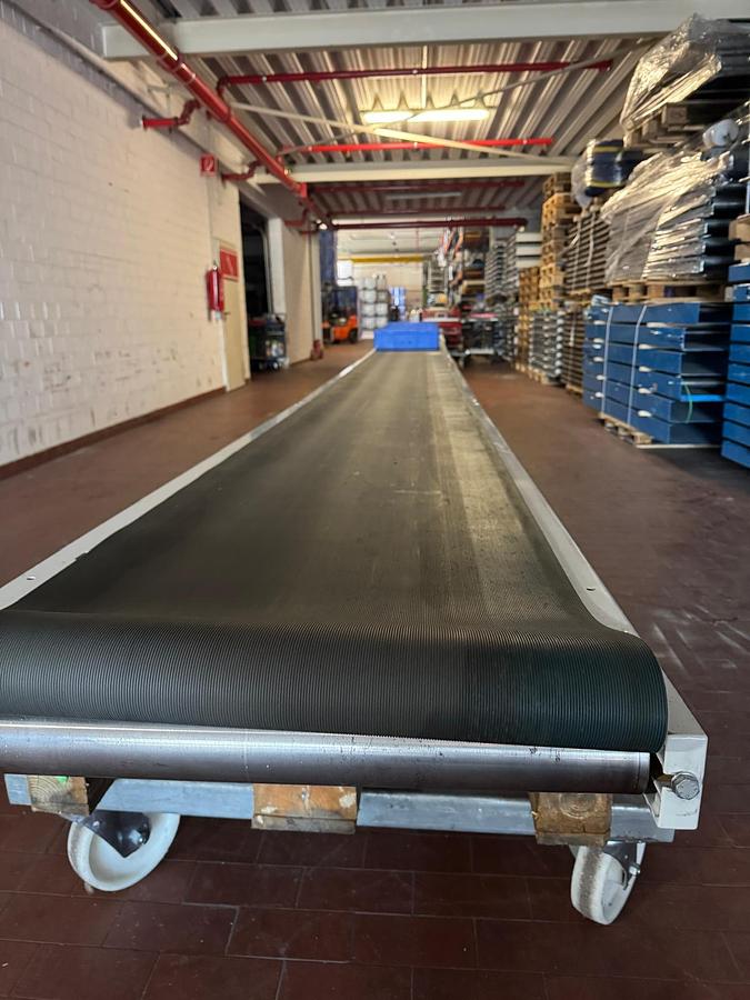 Used 2016 AMI Fördertechnik Gurtbandförderer, Förderband, Gurtband 9,77 m