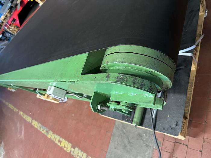 Gebraucht 8,12 Meter Förderband/ Gurtband/ Fördertechnik motorisiert