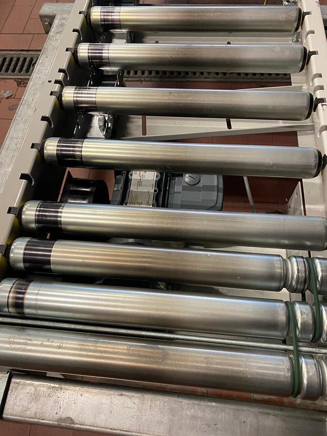 Used AMI Fördertechnik mit Flachriemen Antrieb Rollenbahn 
