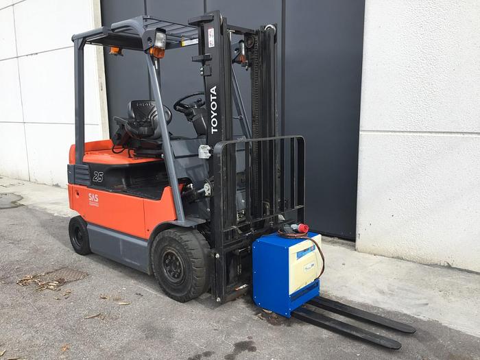 Usato 2012 TOYOTA 7FBMF 25