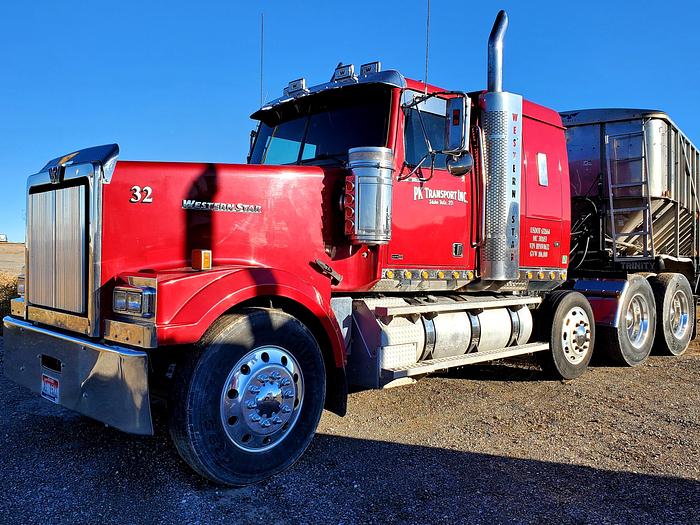 Used 2011 Western Star 4900 Truck ** 385,000 Original Miles **