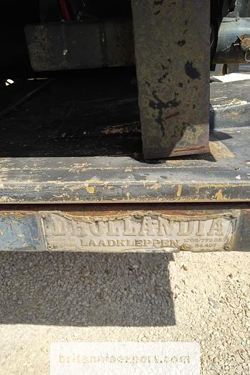 Used 1985 SCANIA P82 H 6X2 24 box lorry