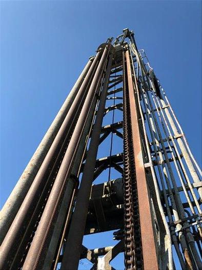 Used 0 Chicago Pneumatic 672 Drill Rig