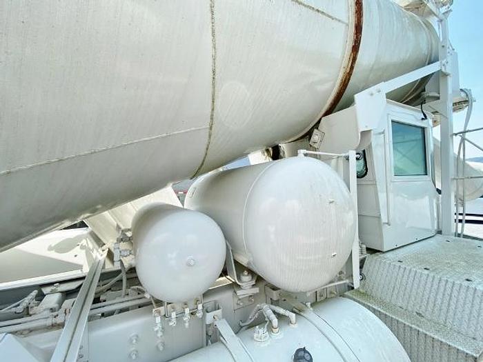 Used 2004 TEREX/Advance 4-Axle Concrete Mixer Truck