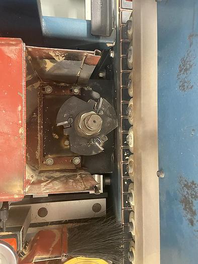 Used Unique Shape and Sand 330 with Doucet Return Conveyor