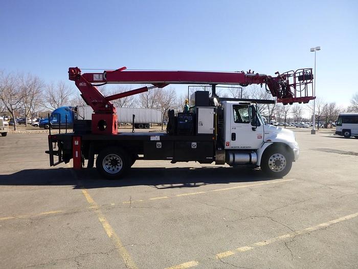 Used 2011 International 4300 Elliott L60R Sign Crane - M97776