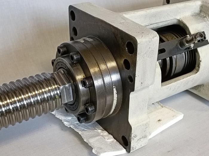 Sychronmotor mit Kugelgewindetrieb, MDD115C-N-015-N2M-130GB2, Rexroth, neuwertig