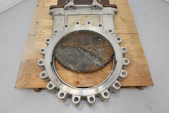 Used True Line 24" Hand Operated Knife Gate Valve #43820