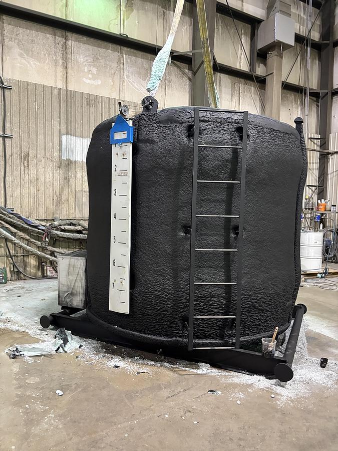 Refurbished 50 BBL Insulated Tank with Enclosure