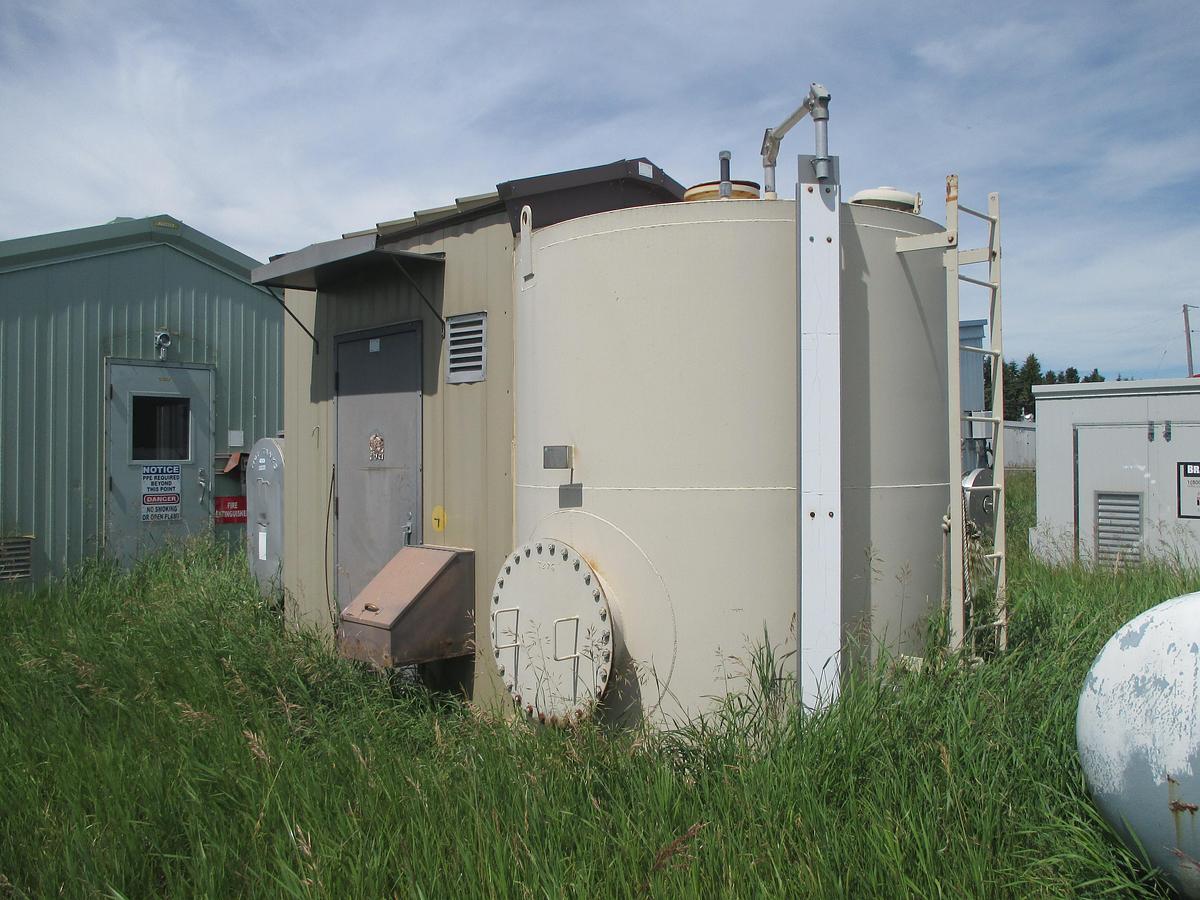 Used 12" 1440 PSI Vertical Sweet Nusco Separator