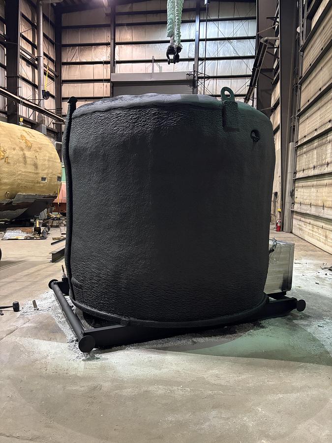 Refurbished 50 BBL Insulated Tank with Enclosure