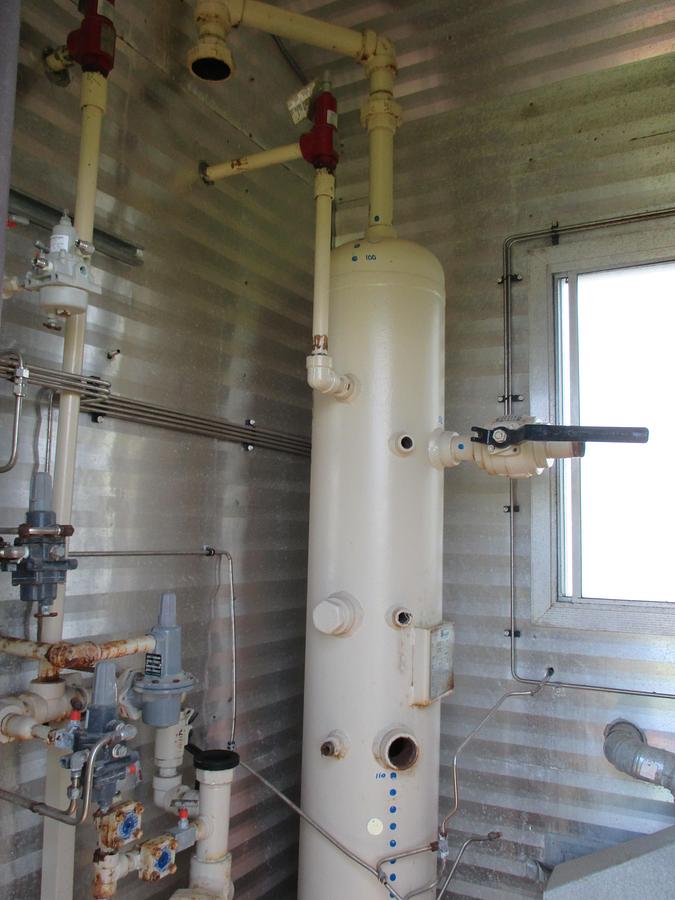 Used 12" 1440 PSI Vertical Sweet Nusco Separator