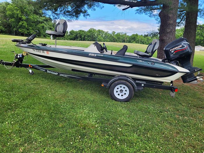 Used 1999 Stratos 283 Vindicator