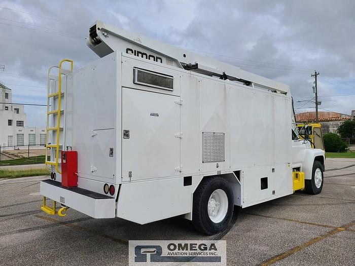 Used Simon 2110 Aircraft Deicer (2,100 gallon tank cap) on Ford F800 Chassis