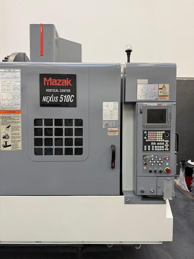 Usato Centro di lavoro verticale usato Mazak VCN 510