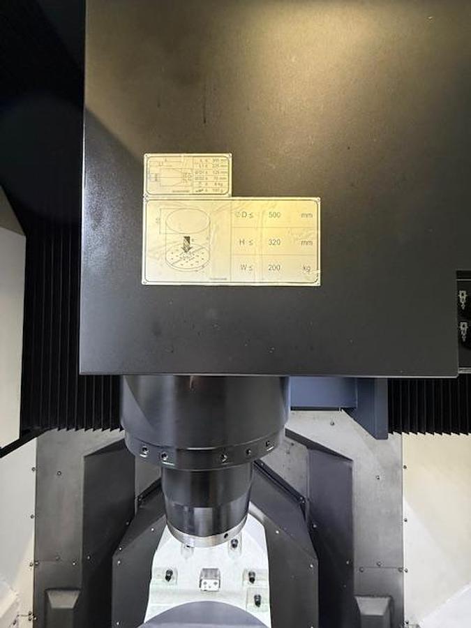 Usato Centro di lavoro a 5 assi Mazak Mod. CV5-500