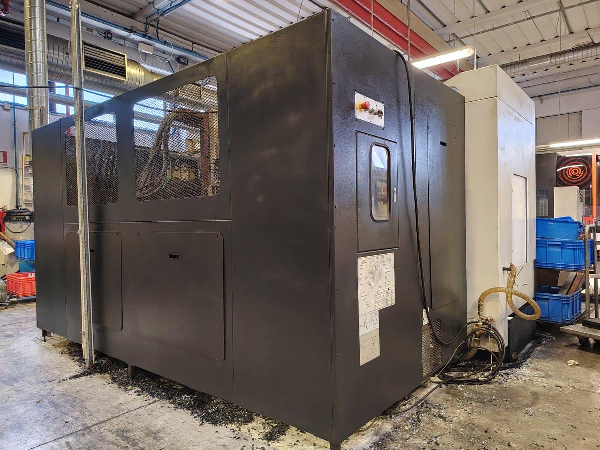 Usato CENTRO VERTICALE A MONTANTE MOBILE MAZAK Mod. VTC-300 C