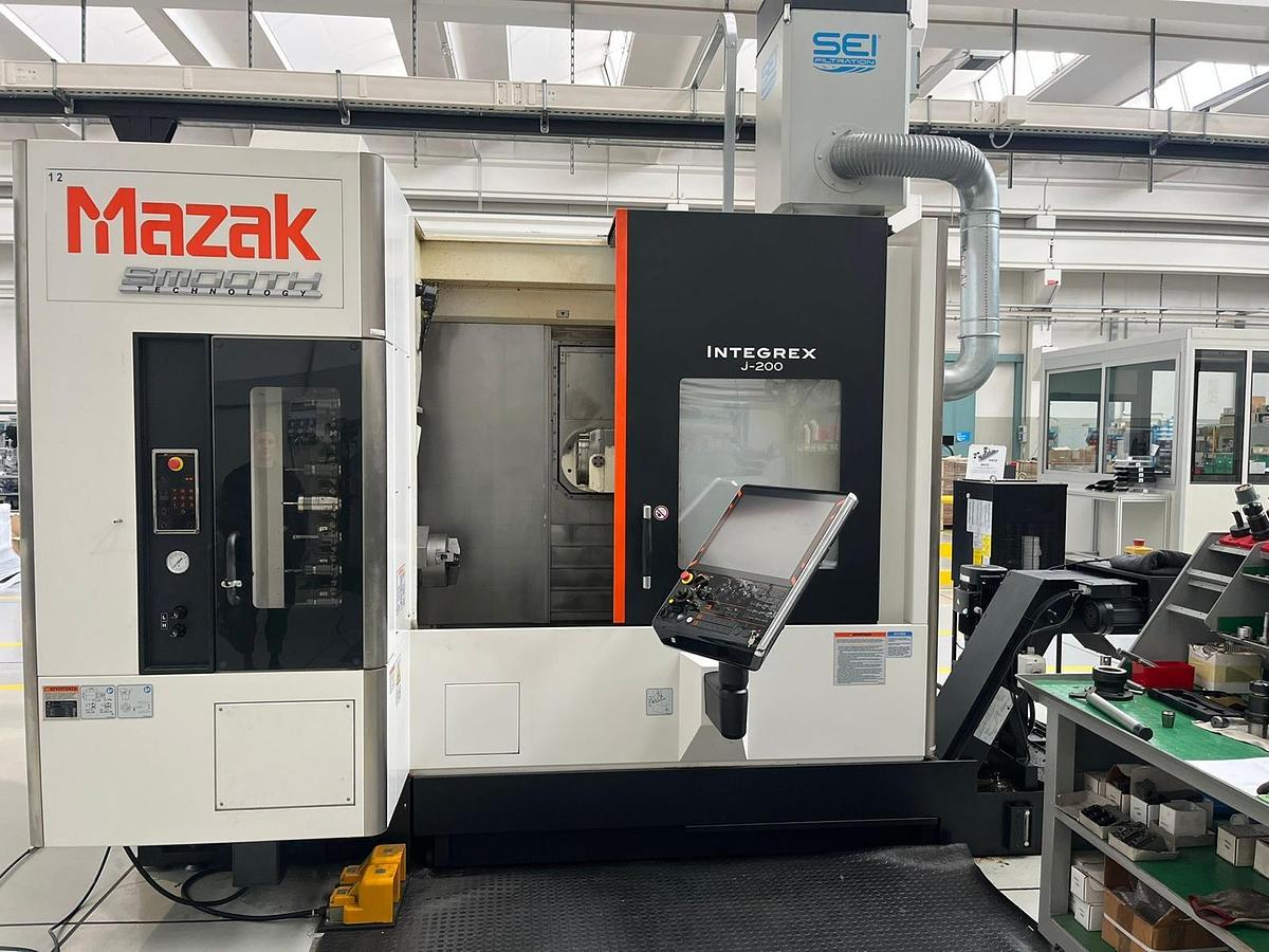 Usato CENTRO MULTITASKING USATO MAZAK INTEGREX J-200 S