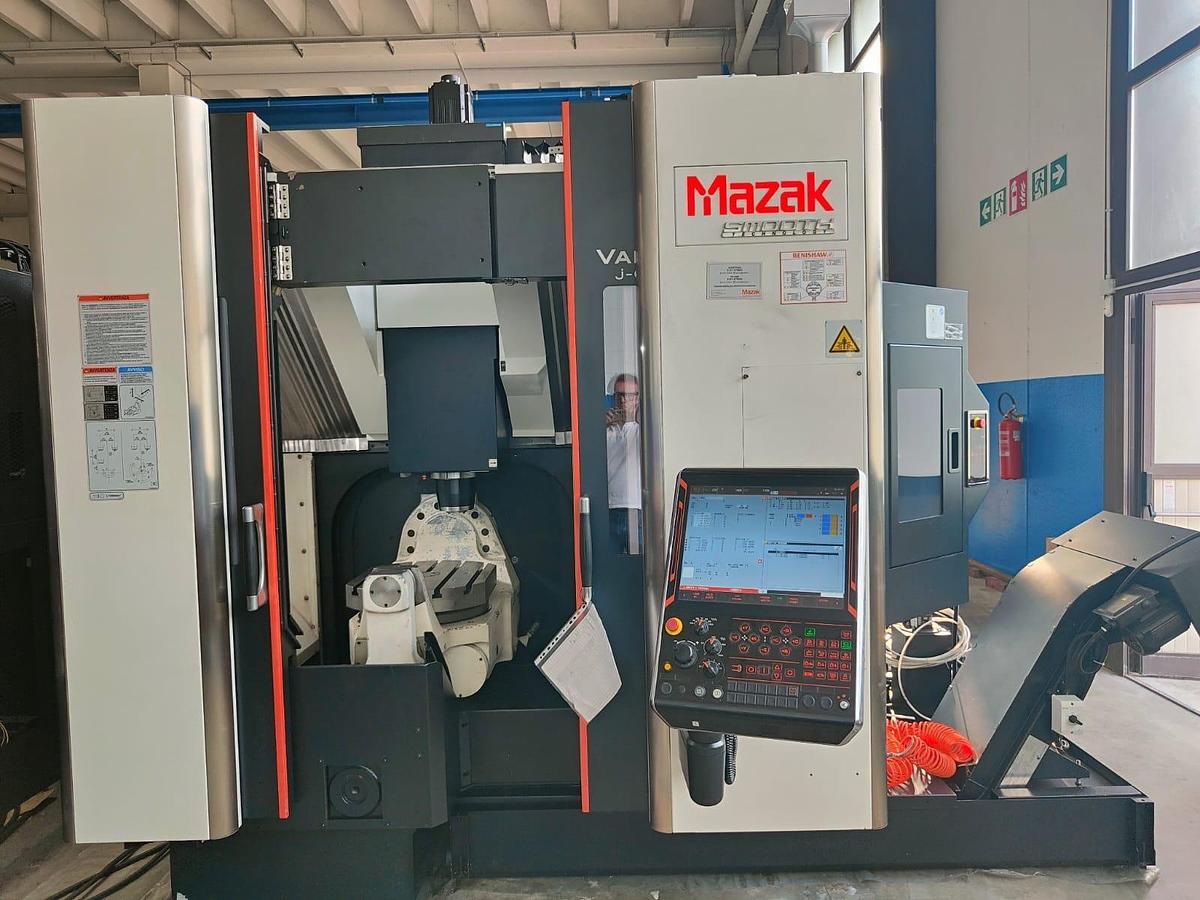 Usato Centro di lavoro a 5 assi Mazak Variaxis J600
