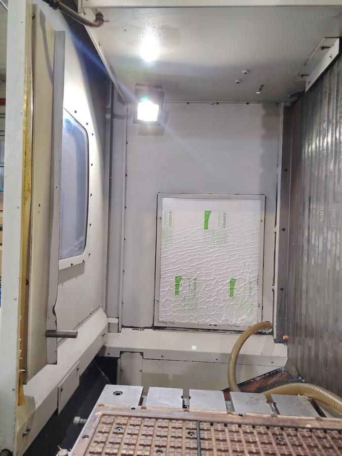 Usato CENTRO VERTICALE A MONTANTE MOBILE MAZAK Mod. VTC-300 C