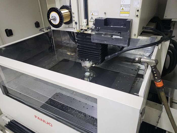 Usato Elettroerosione A Filo Fanuc robocut Alpha 1ID