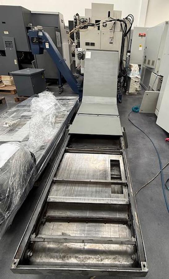 Usato Centro di lavoro verticale usato 5 assi HERMLE Mod. C30
