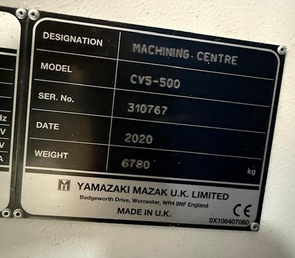 Usato Centro di lavoro verticale 5 assi Mazak CV 5 500