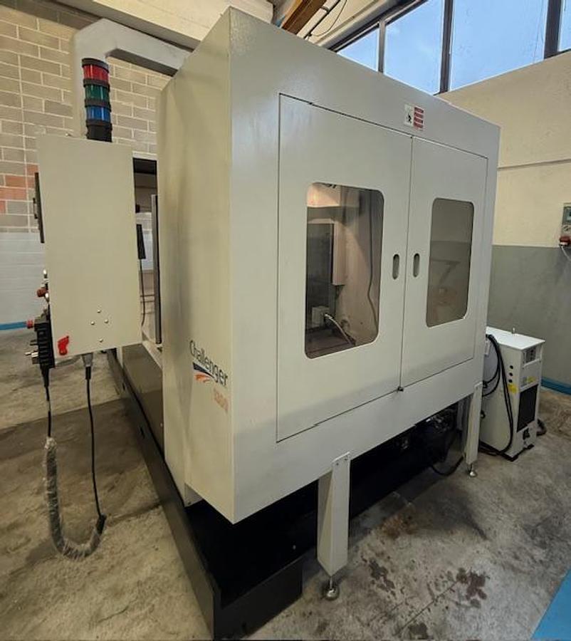 Usato CENTRO DI VERTICALE USATO MICROCUT - Challenger VMC 1300