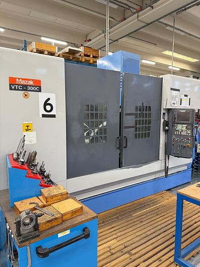 Usato Centro di lavoro verticale usato Mazak Vtc 300 