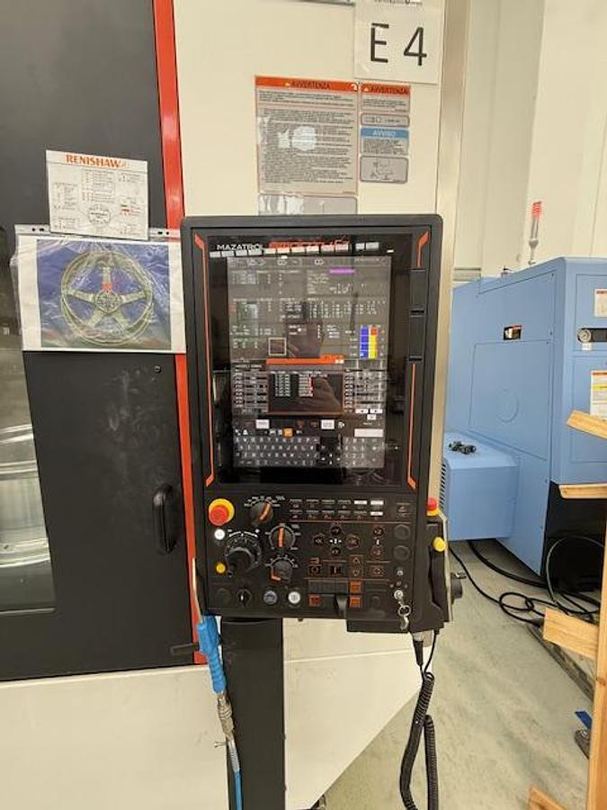 Usato Centro di lavoro verticale usato Mazak Vce 600
