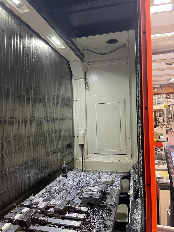 Usato CENTRO DI LAVORO VERTICALE 5 ASSI MAZAK USATO
