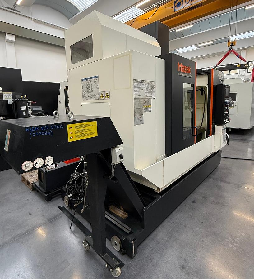 Usato CENTRO DI LAVORO VERTICALE MAZAK USATO VCS 530C