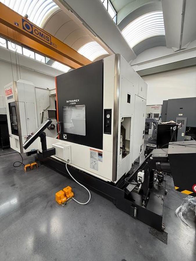 Usato CENTRO MULTITASKING USATO MAZAK INTEGREX J-200 S