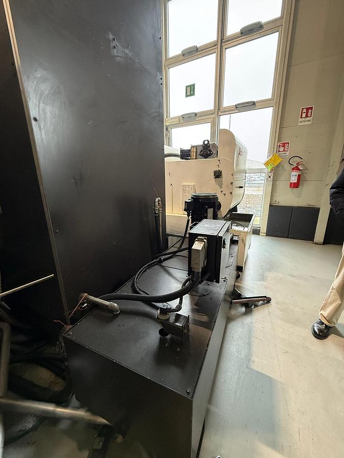 Usato CENTRO DI LAVORO CNC ORIZZONTALE OKUMA MB-400H 6 PALLET