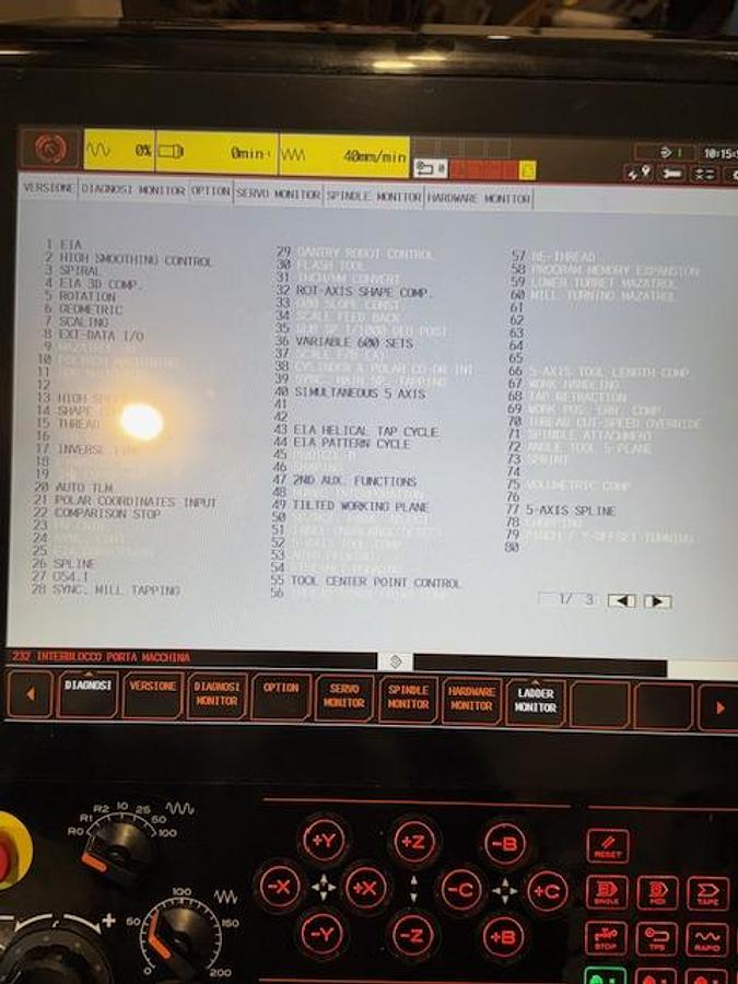 Usato Centro di lavoro verticale 5 assi Mazak CV 5 500