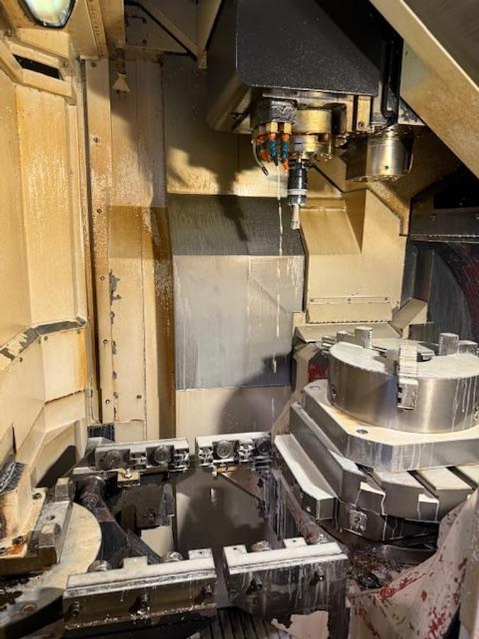 Usato Centro di lavoro a 5 assi Mazak Mod. Variaxis 500/5x Cambio pallet 