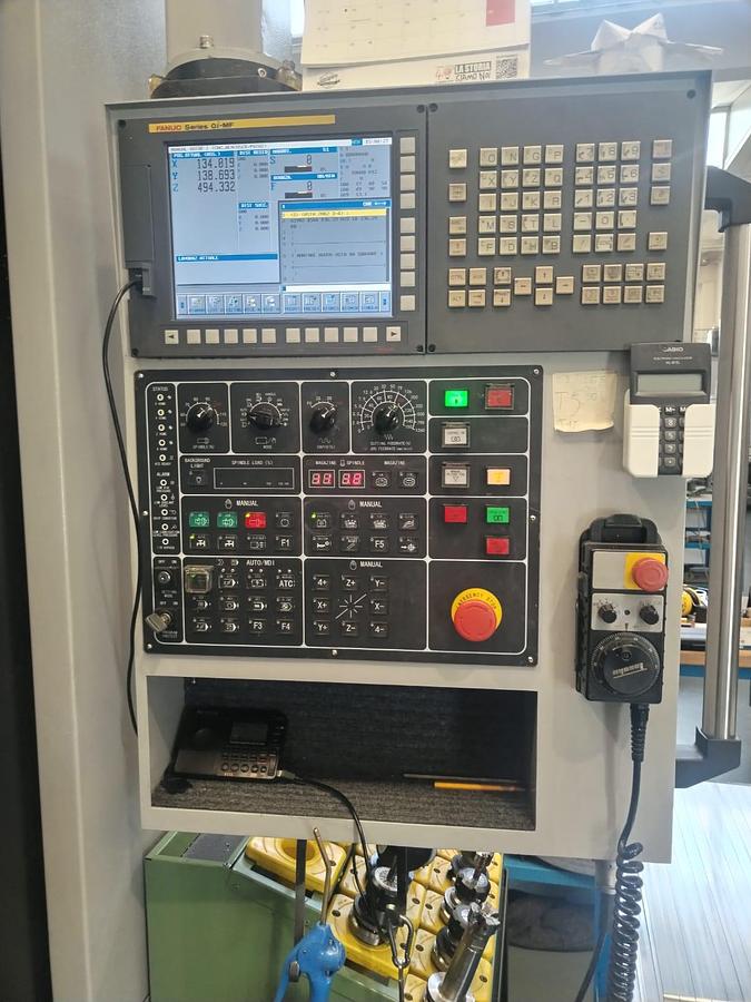 Usato Centro di lavoro verticale usato Mazak VCN 510