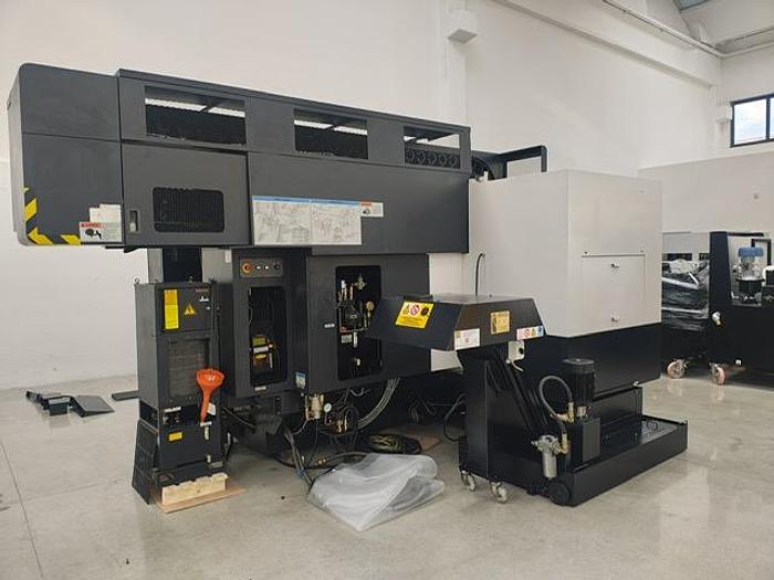 Usato Centro di lavoro verticale usato Mazak MTV655/60N