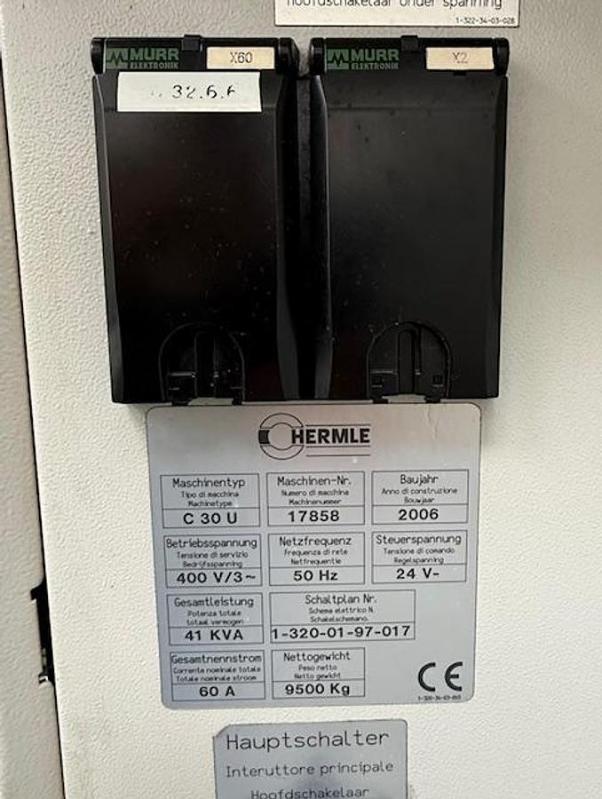 Usato Centro di lavoro verticale usato 5 assi HERMLE Mod. C30
