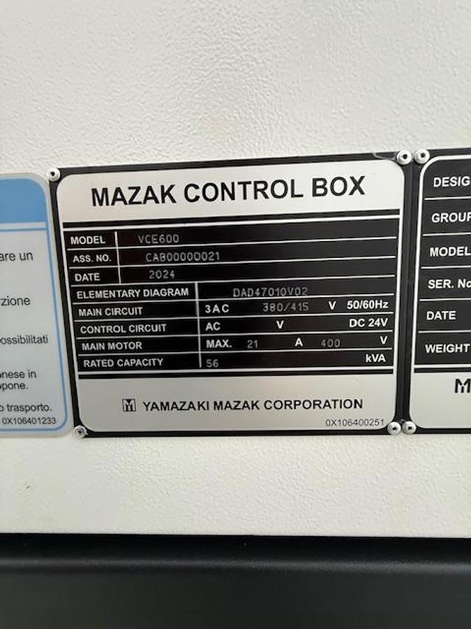 Usato Centro di lavoro verticale usato Mazak Vce 600