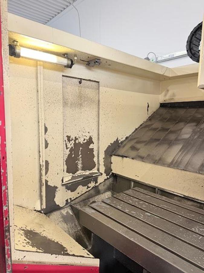 Usato CENTRO DI LAVORO A MONTANTE MOBILE HEDELIUS C80